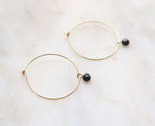 Charger l'image dans la galerie, Créoles Liza (Émeraude, Pierre de Lune, Turquoise...)