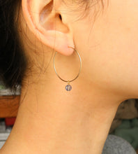 Charger l'image dans la galerie, Créoles Liza (Émeraude, Pierre de Lune, Turquoise...)