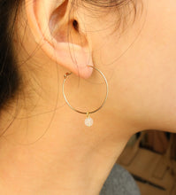 Charger l'image dans la galerie, Créoles Liza (Émeraude, Pierre de Lune, Turquoise...)