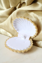Charger l'image dans la galerie, Boîte cadeau coquillage beige foncé