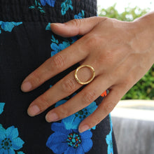 Load image into Gallery viewer, Bague Céleste creusée
