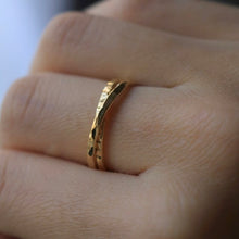 Charger l&#39;image dans la galerie, Bague Double [martelage différent]
