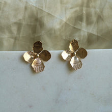 Charger l'image dans la galerie, Boucles d'oreilles Maxi Fleurs
