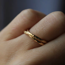 Charger l&#39;image dans la galerie, Bague Double [martelage rond]
