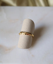 Load image into Gallery viewer, Bague Double [martelage différent]
